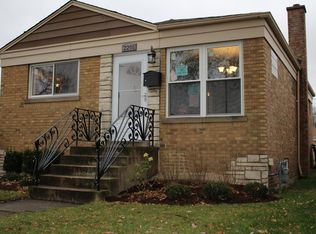 2201 Forest Ave, North Riverside, IL 60546