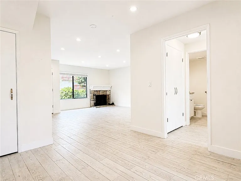 27943 Ridgebrook Ct — Photo 8