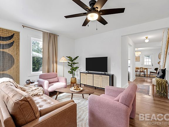 5th image of 2113 Plaza Dr