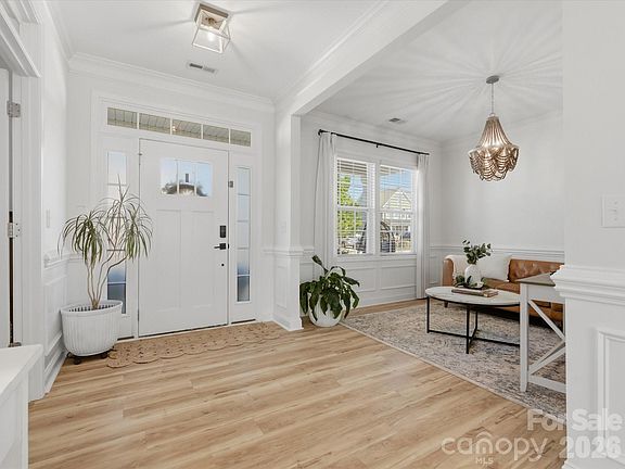 4th image of 1013 Brunswick Way