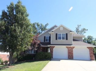 966 Diamond Rdg, Jefferson City, MO 65109