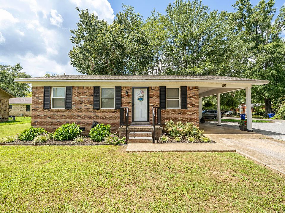 1st image of 110 Lake Cir