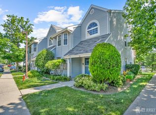 60 Tanglewood Ct, Monmouth Junction, NJ 08852