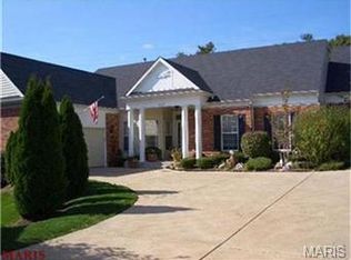14729 Whitebrook Dr, Chesterfield, MO 63017