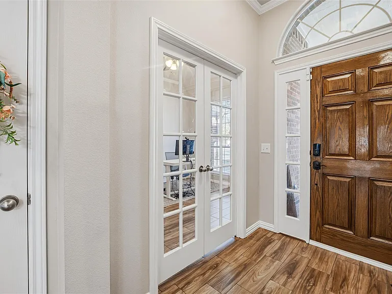 2112 Bandera Path — Photo 16