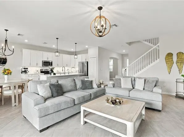 2114 Hamlin ST, NAPLES, FL 34120