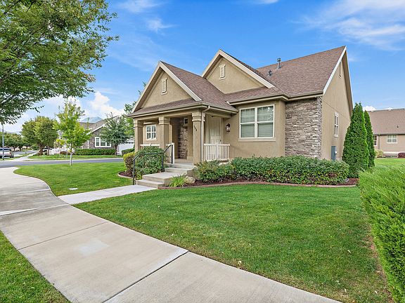 2nd image of 664 S Silver Leaf Dr