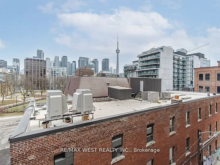 123 Portland St #403 — Photo 28