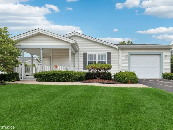 903 Shetland Ct, Grayslake, IL 60030