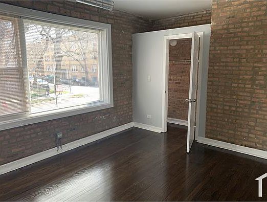 3rd image of 7748 S Essex Ave #1