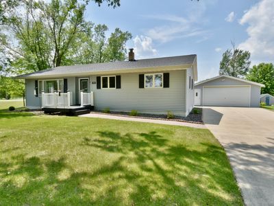 101 Poplar Ave, Lowry, MN, 56349