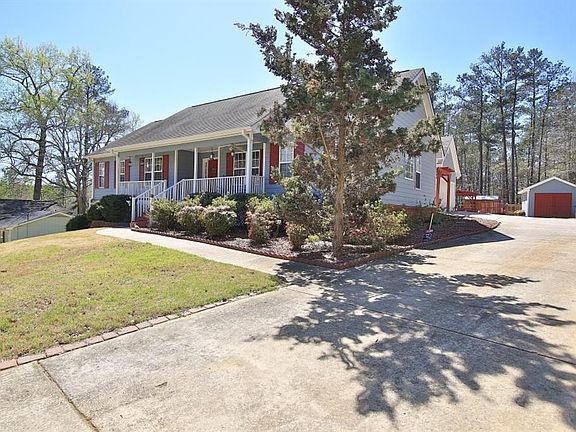 3rd image of 2900 Maple Way