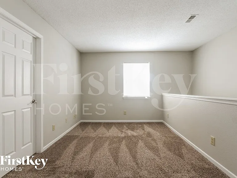 2733 Redland Ln — Photo 6