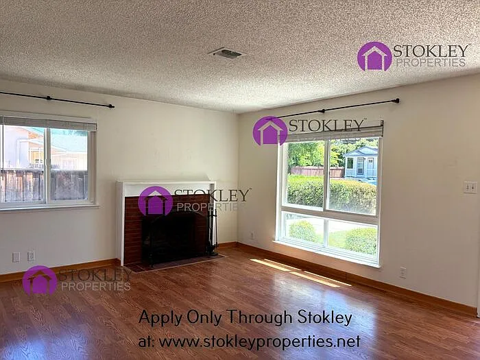 3 bed, 2.0 bath, 1128 sqft, $3,595 — Photo 3