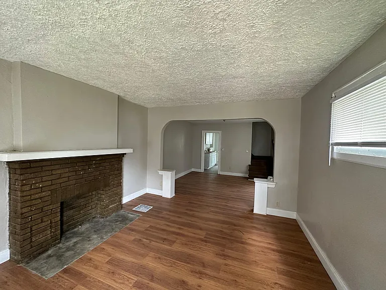 522 S Wayne Ave — Photo 4