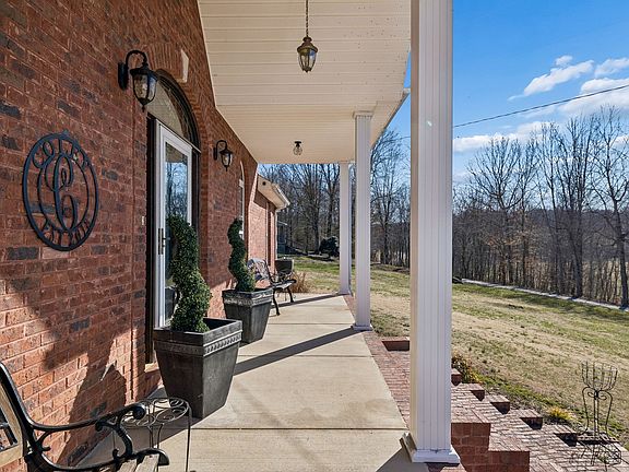 5th image of 389 Trace Creek Rd