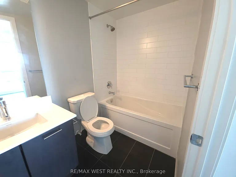 2212 Lake Shore Blvd W #3301 — Photo 19