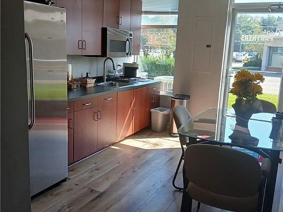 2nd image of 11207 Nuckols Rd Suite D