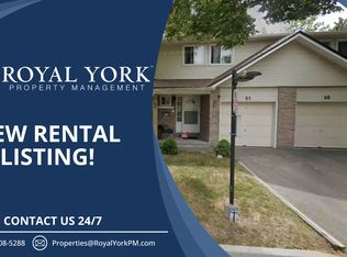 830 Stainton Dr, Mississauga, ON L5C 2Z3