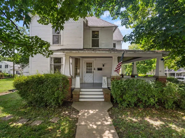 303 E Marion St, Monticello, IL 61856