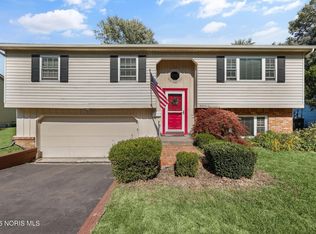 6400 Longfellow Rd, Sylvania, OH 43560