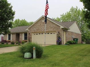 636 Sugar Maple Ln, Mooresville, IN