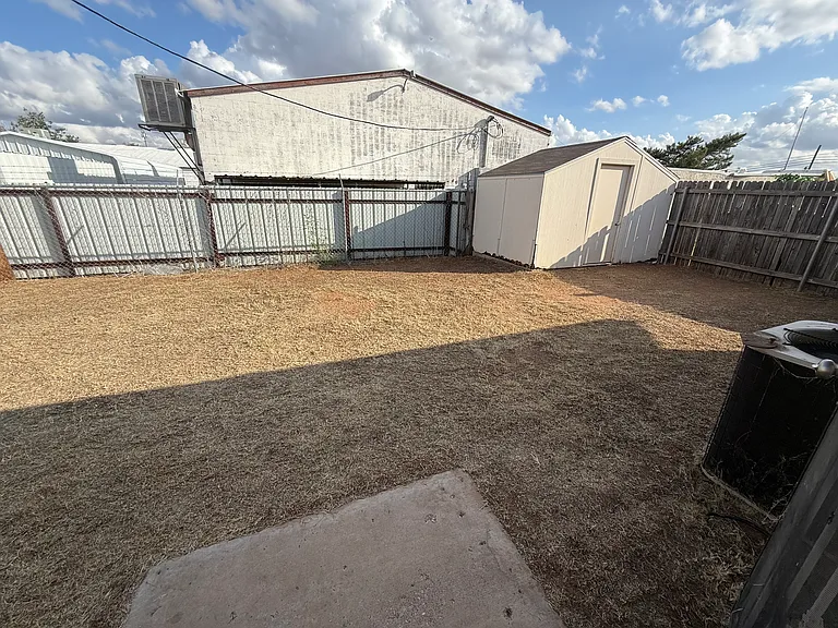 106 Blue Dr — Photo 12