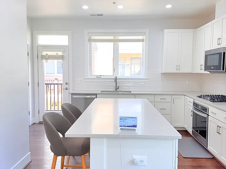 6740 Eames Way — Photo 5