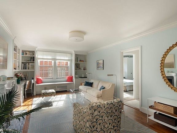2nd image of 222 E 71st St APT 4C