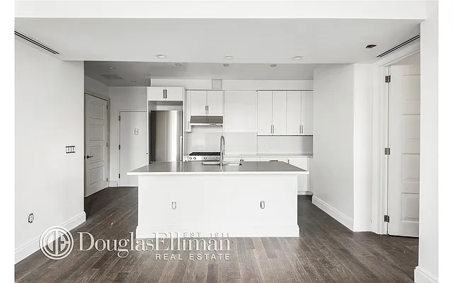 Rented by Douglas Elliman | media 70