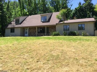 3 Pippin Pl, Glenwood, NJ 07418