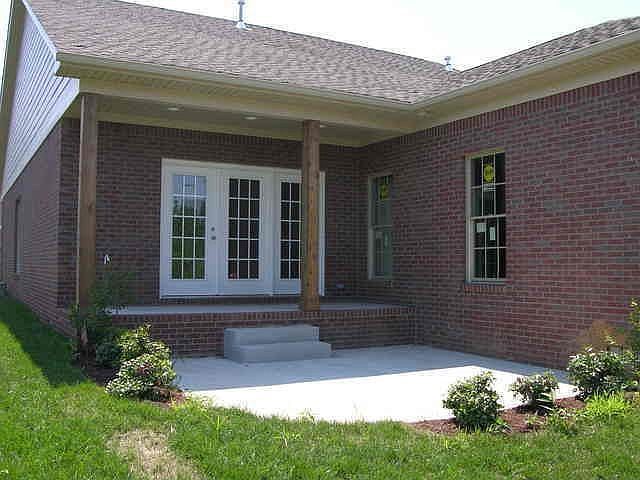2nd image of 221 Pine Pointe Ct