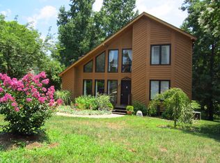 7204 Woods Edge Ct, Raleigh, NC 27615