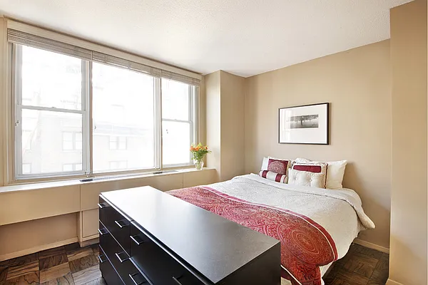 Sold by Stribling | media 28