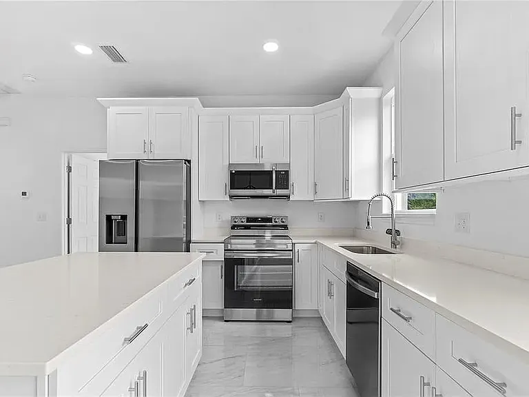 13066 SW 104th St — Photo 13