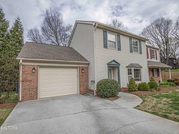 3rd image of 4427 Washington Ct