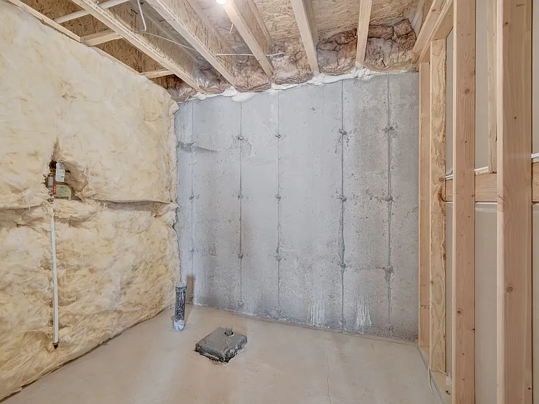 13728 S Devers Dr — Photo 36