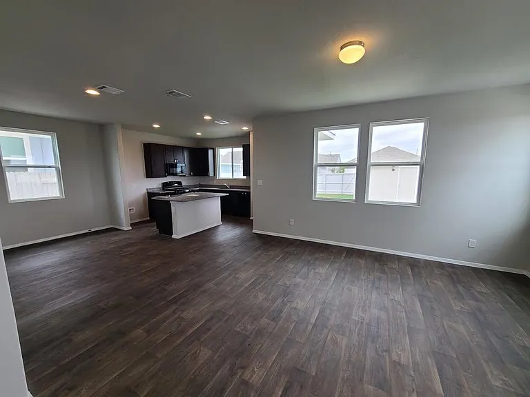 156 Huckleberry Ln — Photo 5