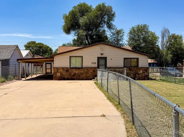 708 S 2nd St, Lamar, CO 81052