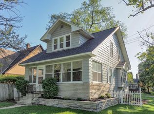 1811 Oakland Dr, Kalamazoo, MI 49008