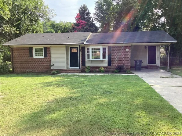 333 Milburn Dr, Fayetteville, NC 28314