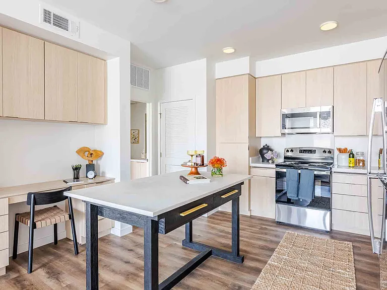 Desert Meadows Townhomes — Photo 5