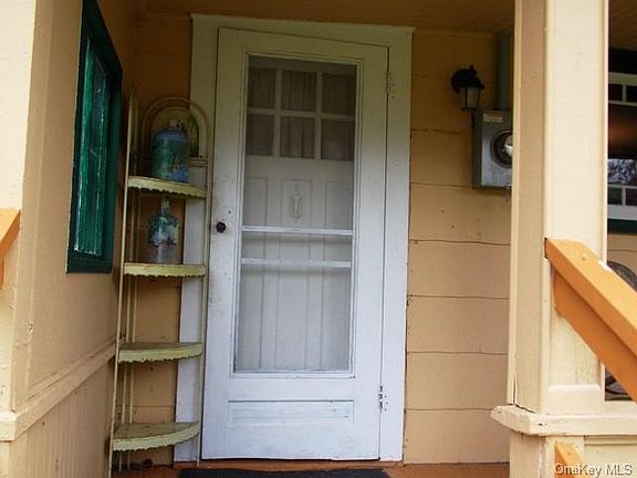 5th image of 11 Main St