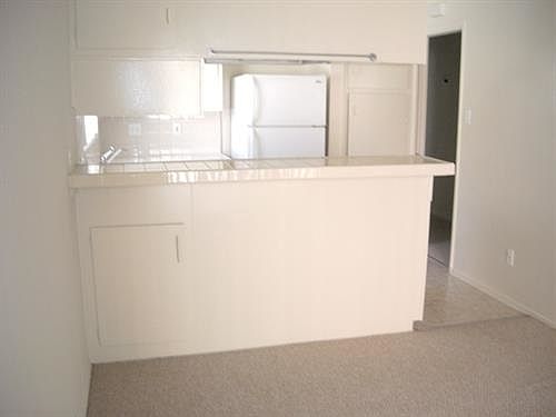 3rd image of 811 Austin Ave APT 4