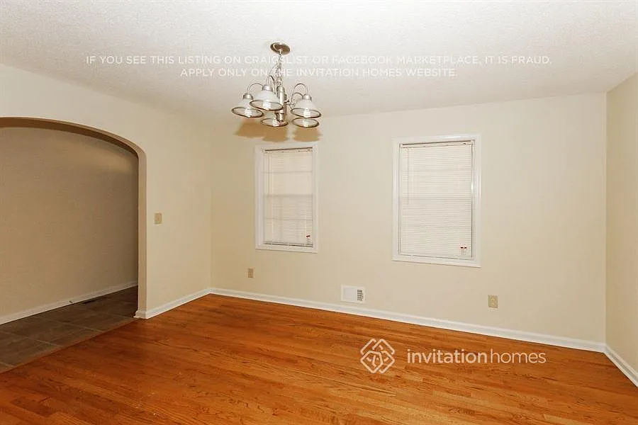 323 Princess Ave Woodstock, GA 30189 — Photo 2