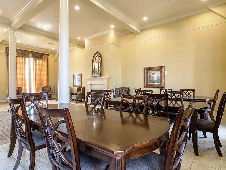 Princeton Court Senior Residences — Photo 15