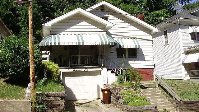 1st image of 1710 Poplar St
