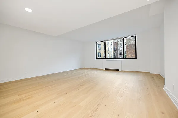 Sold by Jade Stone Real Estate Consulting | media 22