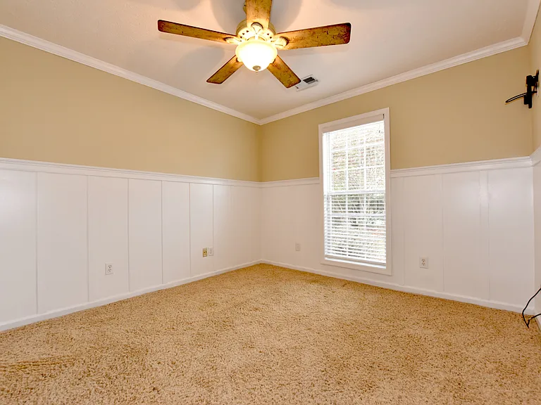 2192 Herndon St — Photo 9