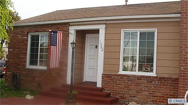1st image of 1562 N Banning Blvd